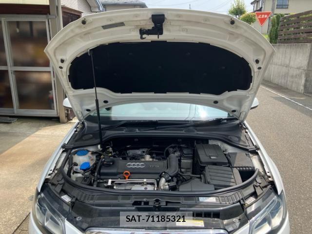 Audi A3 2011-07 8313118-11