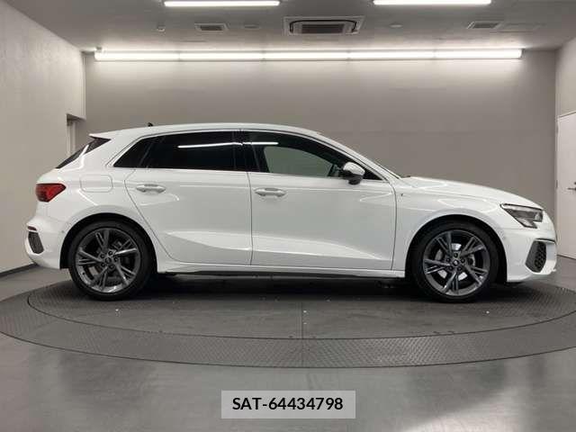 Audi A3 2024-03 8313107-5