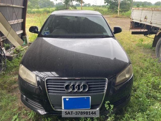 Audi A3 2009-02 8313117-1