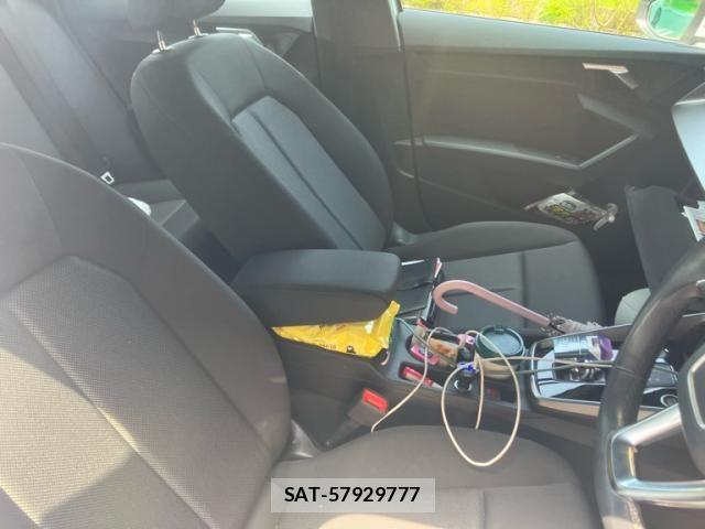 Audi A3 2022-04 8334514-10