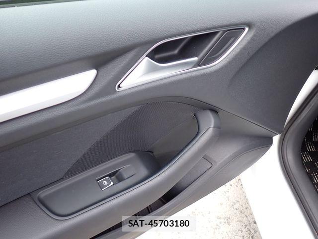Audi A3 2016-05 8334887-18