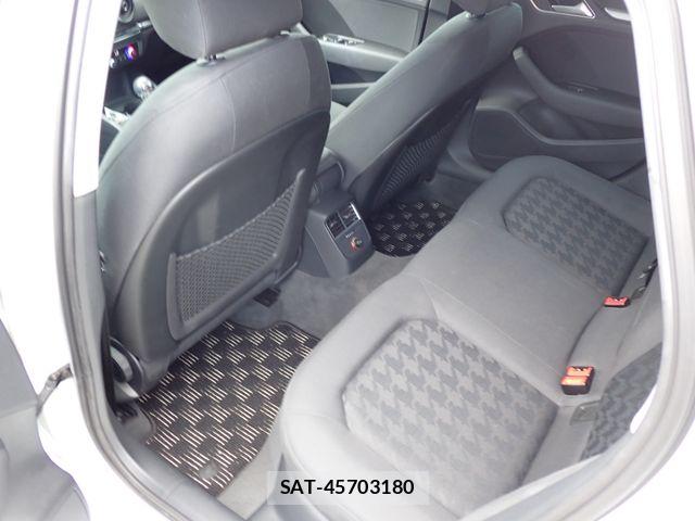 Audi A3 2016-05 8334887-19