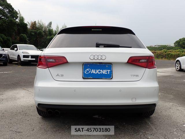 Audi A3 2016-05 8334887-5