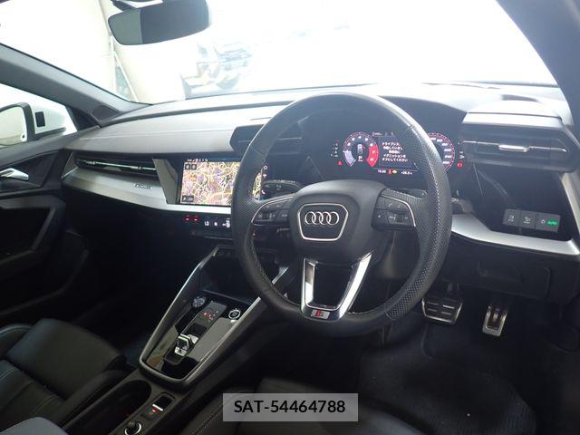 Audi A3 2023-08 8334889-1