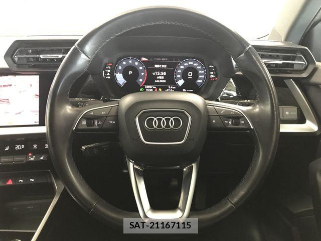 Audi A3 2021-07 8353929-15