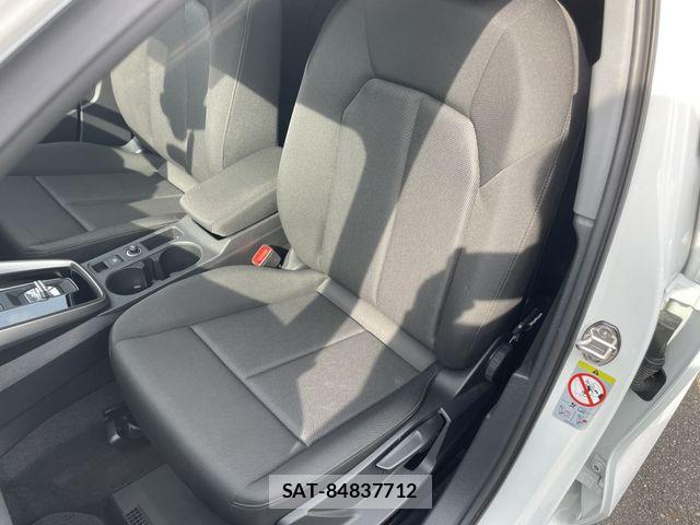 Audi A3 2021-06 8364803-12