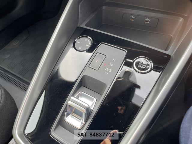 Audi A3 2021-06 8364803-15