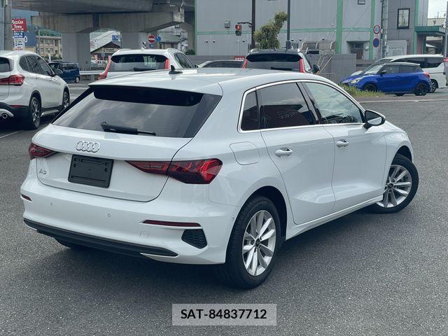 Audi A3 2021-06 8364803-4
