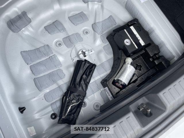 Audi A3 2021-06 8364803-8