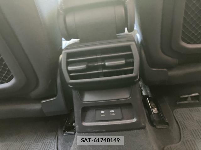 Audi A3 2022-07 8364798-12