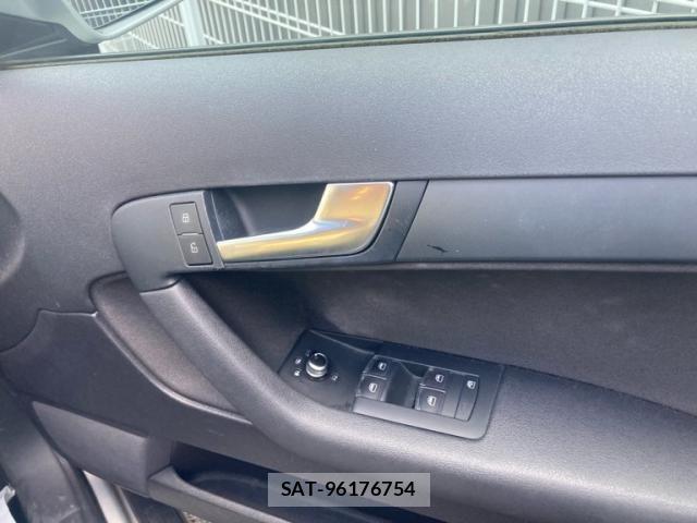 Audi A3 2011-02 8364802-16