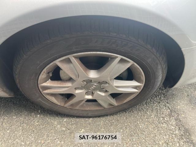 Audi A3 2011-02 8364802-5