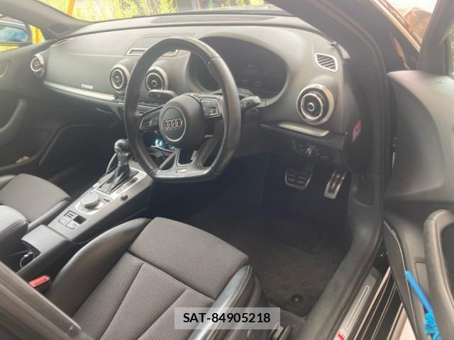 Audi A3 2017-09 8411250-9