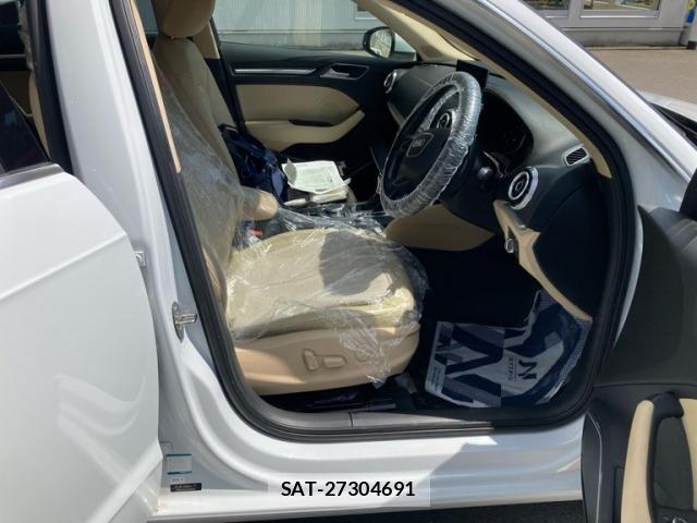 Audi A3 2015-03 8411256-9