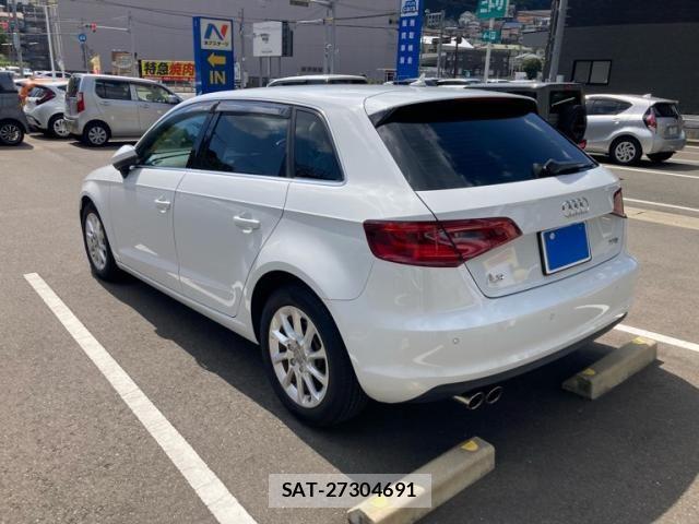 Audi A3 2015-03 8411256-6