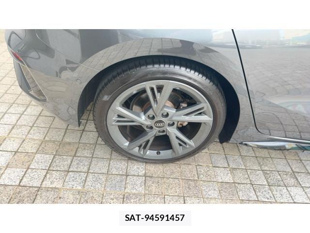 Audi A3 2023-08 8437765-4