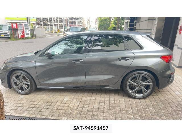 Audi A3 2023-08 8437765-6