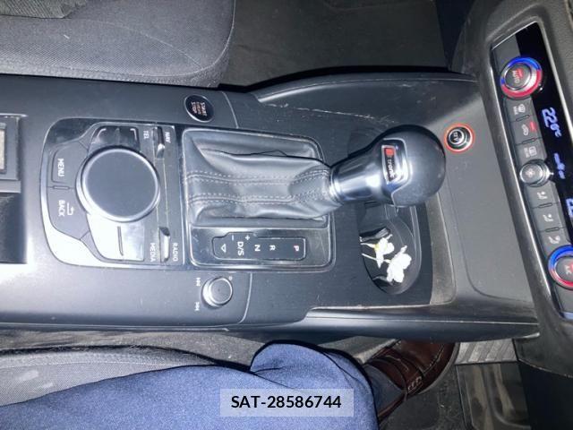 Audi A3 2013-12 8485037-13