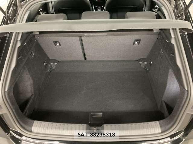 Audi A3 2021-06 8523600-22
