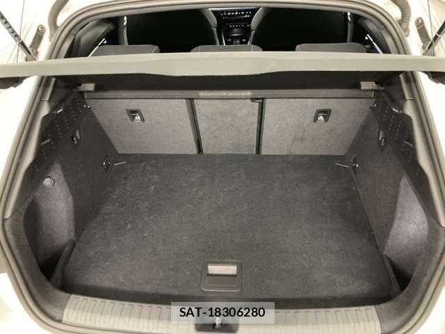 Audi A3 2024-07 8523597-22