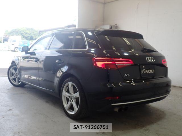 Audi A3 2021-01 8523594-2