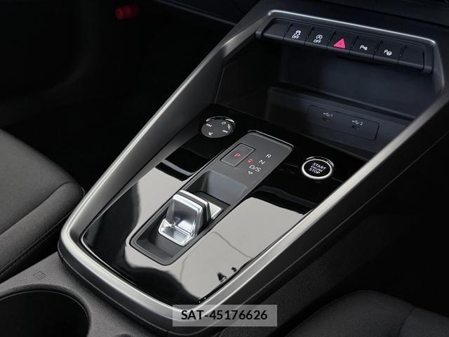 Audi A3 2023-06 8561183-12