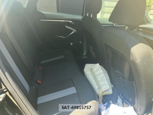Audi A3 2022-03 8561185-12