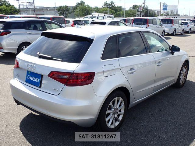 Audi A3 2013-09 8561180-10