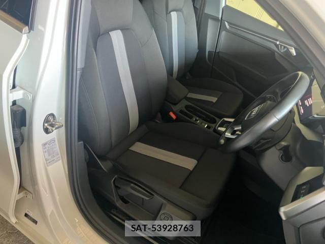 Audi A3 2022-02 8658052-11