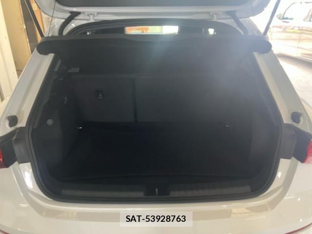 Audi A3 2022-02 8658052-8