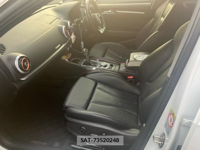 Audi A3 2018-02 8665823-13