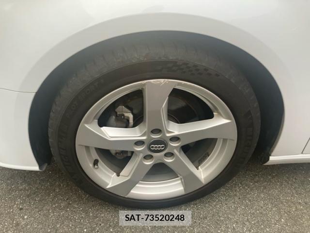 Audi A3 2018-02 8665823-4