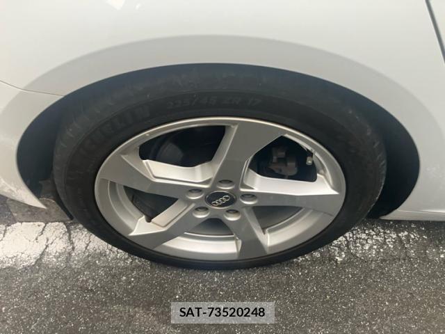Audi A3 2018-02 8665823-6