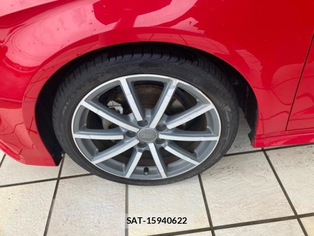 Audi A3 2018-07 8658053-10