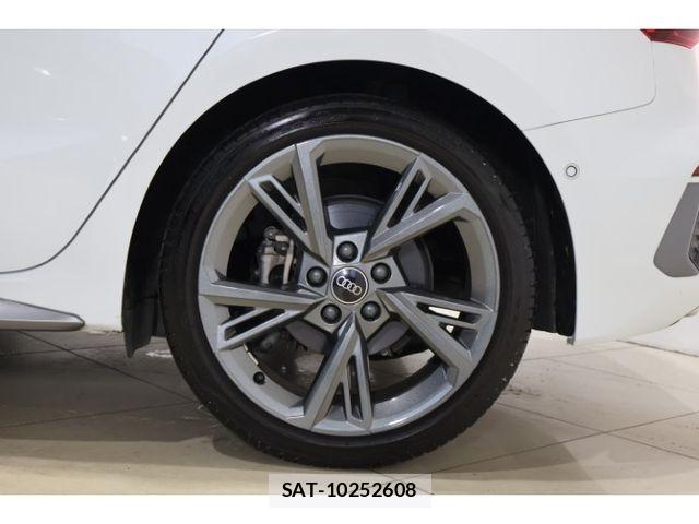 Audi A3 2023-03 8740552-13