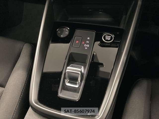 Audi A3 2021-11 8740558-18