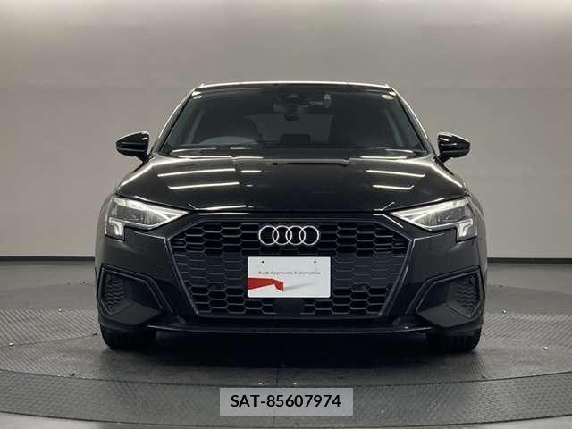 Audi A3 2021-11 8740558-2