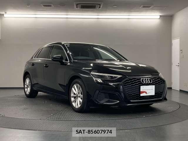 Audi A3 2021-11 8740558-6