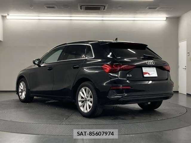 Audi A3 2021-11 8740558-7