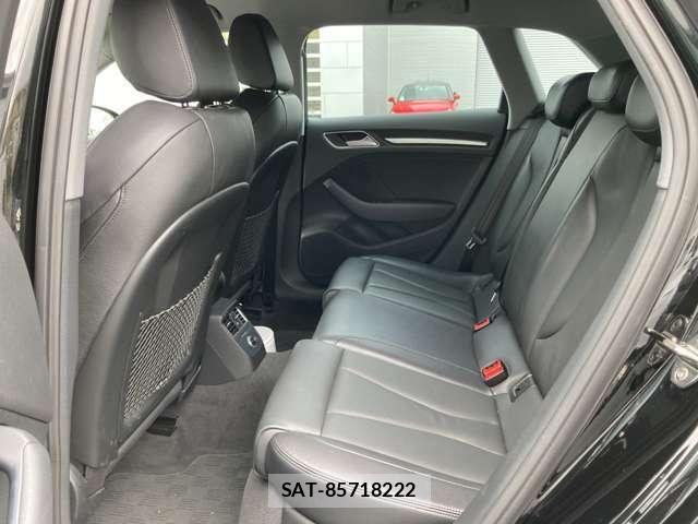 Audi A3 2019-04 8740559-10