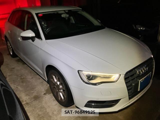 Audi A3 2014-02 8740561-1