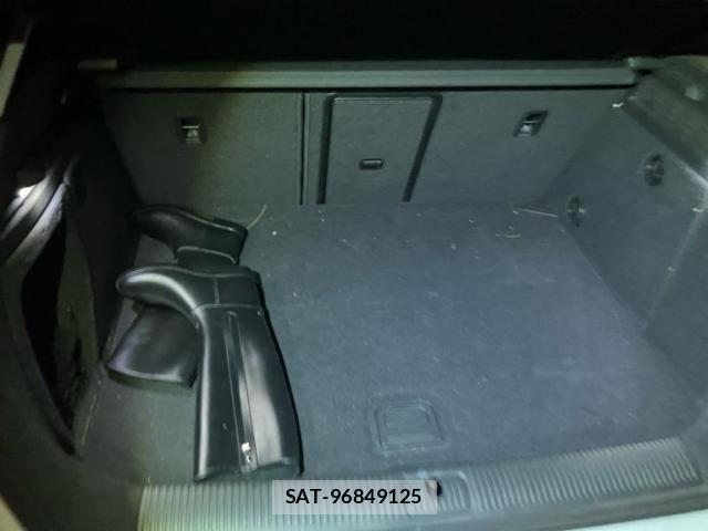 Audi A3 2014-02 8740561-8