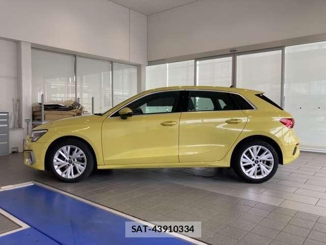 Audi A3 2023-08 8740554-4