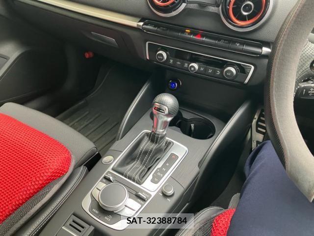 Audi A3 2014-12 8740560-20