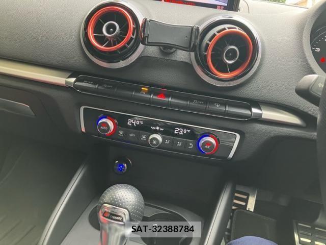 Audi A3 2014-12 8740560-22