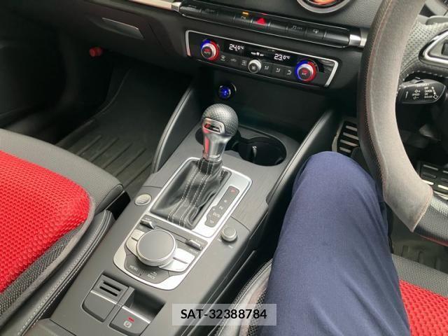 Audi A3 2014-12 8740560-23