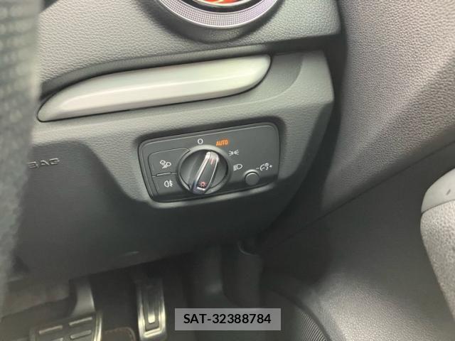 Audi A3 2014-12 8740560-26