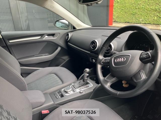 Audi A3 2015-06 8779530-12