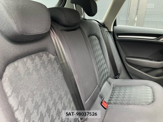 Audi A3 2015-06 8779530-15