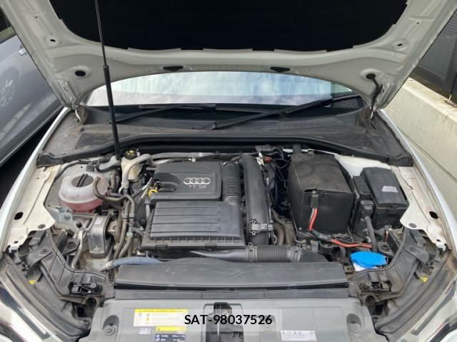 Audi A3 2015-06 8779530-25